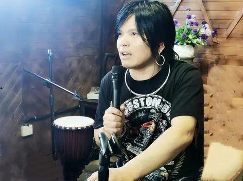 网红歌手蒋汶珊吃瓜,揭秘网红歌手的幕后故事