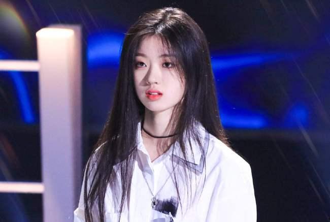 网红歌手蒋汶珊吃瓜,揭秘网红歌手的幕后故事