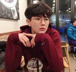 吃瓜网红照片头像图片男,揭秘吃瓜网红男生头像背后的故事